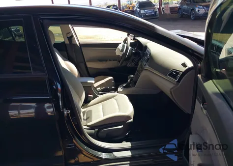 2018 Hyundai Elantra Se z USA, uszkodzony, nr VIN 5NPD74LF5JH277087